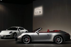 カレラでターボ！ 新型ポルシェ911の日本仕様を詳細画像で