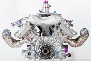 これからは４気筒の時代？ ポルシェが最新レーシングマシン919のエンジンを初公開