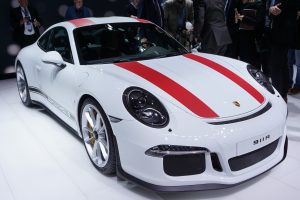 【ジュネーブショー2016】およそ50年ぶりの復活! ポルシェ911 Rの詳細画像を速報で