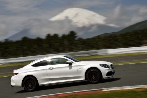 富士スピードウェイでサーキット試乗！ 新型メルセデスAMG C63クーペはどうだ！／後編