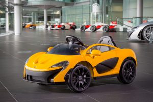 「マクラーレンP1」の電気自動車が5万円で買える!