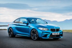 BMWが「M2クーペ」に6速MT仕様を追加! 370馬力を味わい尽くせ!