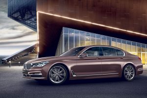 BMW 7シリーズになんと限定１台！の「750Li ローズ・クオーツ」が新登場