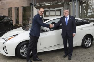 トヨタが国際オリンピック委員会IOCとパートナーシップ契約を締結！ 「C-HR」や「プリウス」を納車へ