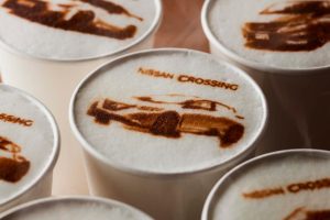 銀座の「NISSAN CROSSING」が来場者100万人達成記念フェアを開催