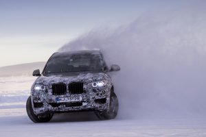 【動画】いよいよフルモデルチェンジへ！ BMW新型「X3」の公式ティーザー画像が公開