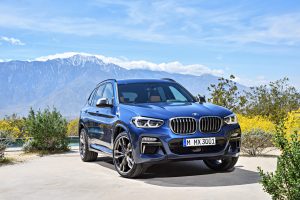 BMWの新型X3がフォトデビュー！ 一見地味でも中身は激変？