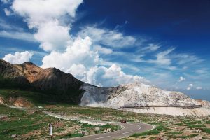 旅心をかき立てる道。絶景ドライブ100選「磐梯吾妻スカイライン（福島県）」