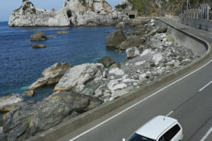 旅心をかき立てる道。絶景ドライブ100選「白崎海岸道路（和歌山県）」