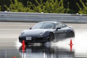 ポルシェ911カレラS vs ポルシェ911カレラ4GTS、タイヤの磨耗でテスト結果が!?【清水和夫のDST】#71-3