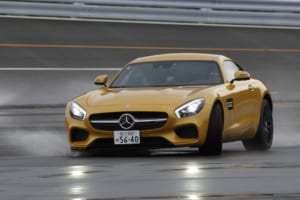 メルセデス AMG GT S vs ポルシェ 911 ターボ、宇宙一のブレーキ性能をも泣かせるタイヤの差【清水和夫のDST】#67-3