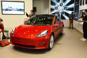 なにかと話題のテスラ最新モデル【MODEL３】が本邦初公開！