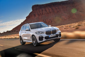 新型「BMW X5」が発売開始