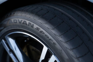 欧州プレミアムが認めたYOKOHAMA【ADVAN Sport V105】の真価とは？（後編）