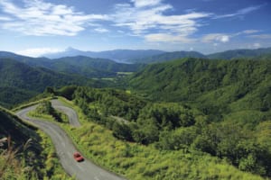 西吾妻山の稜線まで九十九折りを駆け上る（山形県／福島県・白布峠）【絶景ドライブ 日本の峠を旅する】