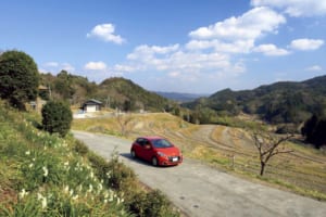 東京湾から太平洋まで南房総の稜線を走りつなぐ（千葉県・白石峠）【絶景ドライブ 日本の峠を旅する】