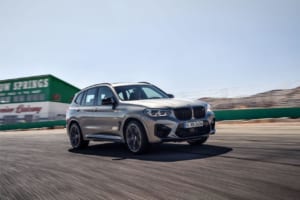 ミドル級では初の「M」！ 新開発エンジンを搭載した「BMW X3 M／X4 M」が受注開始