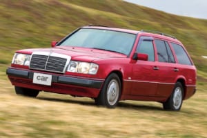 ベンツの”ド定番”、荷室たっぷり7シーターのW124シリーズの「300TE」はいかが？【旧車ビギナーは要注意！100万円でドロ沼に陥る!?】