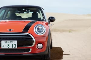 【国内試乗】いかなるシーンにもマッチする「MINI」！ 変わらぬ愛らしさに多彩な個性をプラス