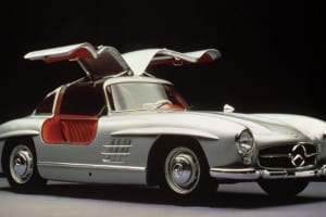 ドイツ的機能主義が昇華したカリスマ「メルセデス・ベンツ 300SL」【世界の傑作車スケルトン図解】#02-2