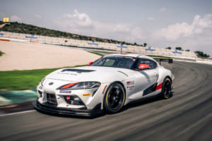 レース車両の「GRスープラGT4」、日本では2020年10月から！