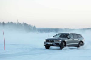 雪上でV60CCの走りを思う存分楽しめる！ ボルボ・カー・ジャパンが「2020 VOLVO AWD 雪上試乗会」を開催