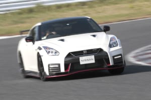 【サーキット試乗】「ニッサン GT-R ニスモ」さらなる進化を遂げた“ザ・ジャパニーズ・スーパースポーツ”