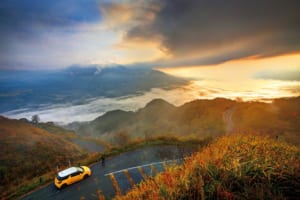 阿蘇五岳から外輪山の連なりまで一望にすることができる絶景の峠（熊本県 俵山峠）【雲海ドライブ＆スポット Route 84】