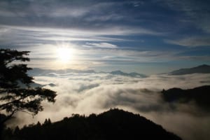 天孫降臨の伝説に彩られた神々しい雲海風景と出会える（宮崎県 国見ヶ丘）【雲海ドライブ＆スポット Spot 87】