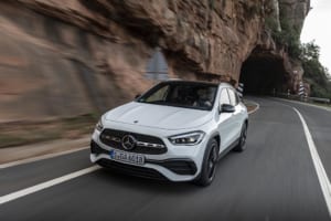 【海外試乗】「メルセデス・ベンツ GLA」初のフルモデルチェンジを敢行。その出来映えは？