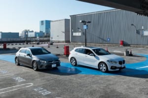 【比較試乗】「BMW 1シリーズ vs メルセデス・ ベンツAクラス」現代の「小さな高級車」はどれに乗る？パッケージング編