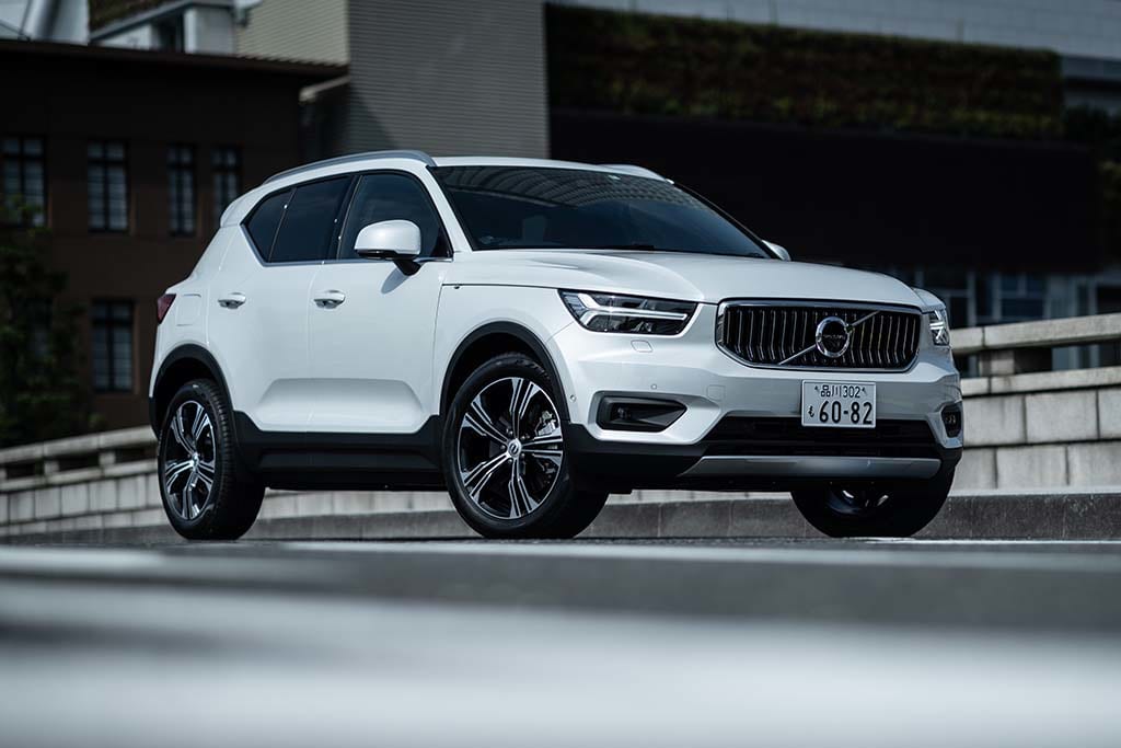 VOLVO XC40 RECHARGE PLUG-IN HYBRID T5 INSCRIPTION