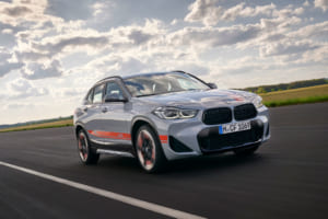 本国の「BMW X2」に設定された「Mメッシュ・エディション」とは？