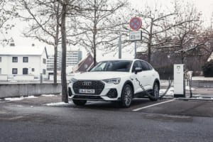 【フロントライン】「アウディQ3スポーツバック45TFSI e」フォーリングスのPHEV化が一気に加速！