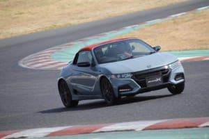 【国内試乗】「ホンダS660モデューロXバージョンZ」2022年3月で生産中止を発表後、すでに完売!?