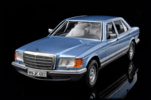 威風堂々！タミヤ製クーペから「メルセデス・ベンツ500SEL」へと改造する！【モデルカーズ】