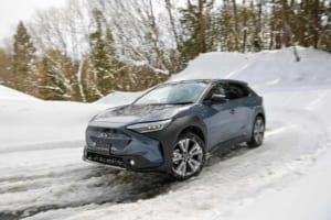 これってスバル車の中でも一番雪道で安定して走れるモデルかも!?「スバル ソルテラ」【河口まなぶ動画試乗インプレッション】