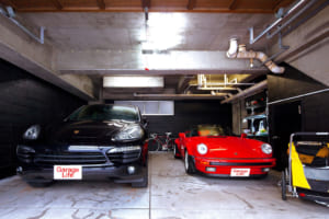 希少な「ポルシェ911スピードスター」を収めるリノベガレージの元は、なんと築40年のビル！【ガレージライフ】