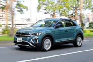 その魅力はゴルフ以上――!? 人気のコンパクトSUV、フォルクスワーゲン「T-ROC」がマイチェンで走りとインテリアの質感が大幅アップ！