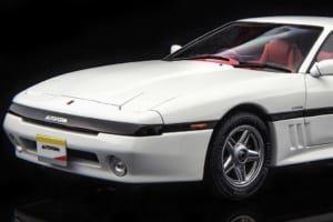 まさかのナロー化でアウトフォルム仕様を忠実再現！タミヤ製「70スープラ」を大胆改造！前編【モデルカーズ】