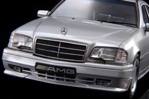 チューンドカーだけどノーマル戻しの超絶作品！タミヤ製「CクラスDTM」を「C36 AMG」に改造！【モデルカーズ】