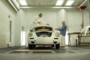 1964年製のハンドペイント「ポルシェ356 SC」がベース！ アルフレッド・ハベリとポルシェセンター・チューリッヒがアートカー製作