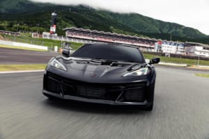 レーシングマシンの最先端テクノロジーを搭載！ GMジャパン、新型「シボレー コルベット Z06」を発表