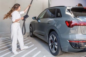 アウディが「急速充電」の定義を変えた!!オーストリア初の「Audi charging hub（アウディ・チャージング・ハブ）」がオープン！