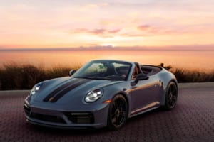 コンバーチブルのポルシェで行く、”時を超える旅”。「ポルシェ・911 カレラ4GTS カブリオレ」でフロリダを疾走。