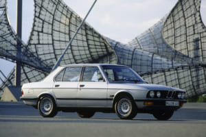 【ニューモデル情報通】Vol.15 8代目となる「BMW ５シリーズ」が日本デビュー！ 約50年にわたるその歴史を知る