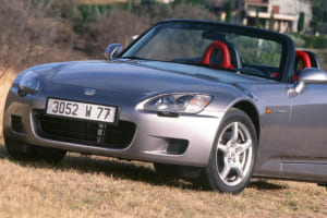 ホンダ久々のFRスポーツにしてオープン2シーター、「S2000」発売！【25年前の今日、こんなことが…】