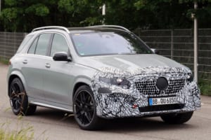 【スクープ】改良新型か、それとも次世代型か？ メルセデスAMG「GLE 53」謎(!?) のプロトタイプをスクープ！