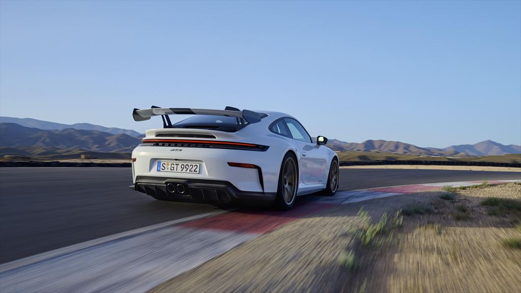 25周年を迎えた「ポルシェ911GT3」がアップデート！ 今回もライトな仕様のツーリングパッケージをラインナップ