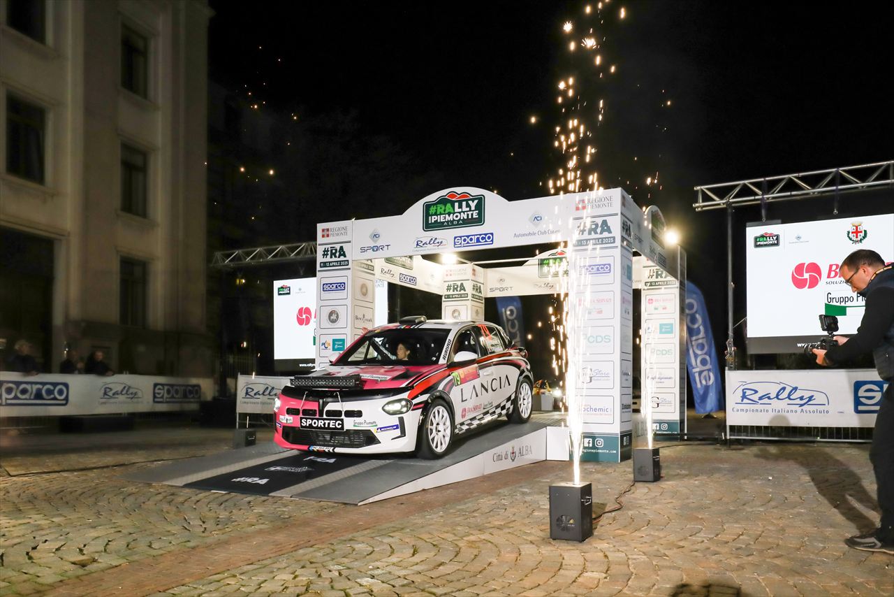 新型「ランチア イプシロン」がラリーデビュー！ カメラマン山本佳吾の「イタリアラリー選手権」第2戦リポート